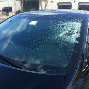 broken_windshield